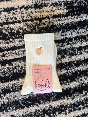 Gabby and Threads Women's Grip Socks